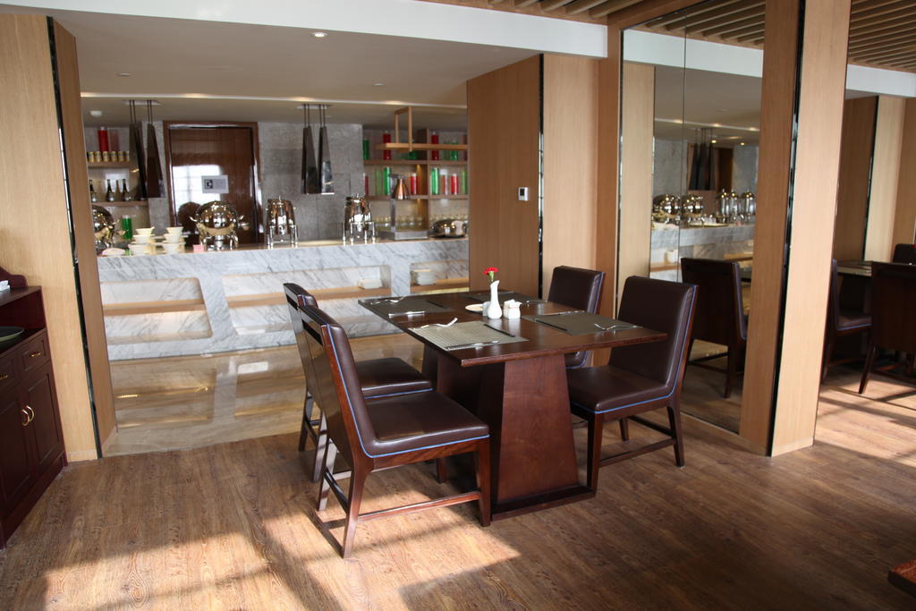 Leisden Hotel Чэнду Экстерьер фото